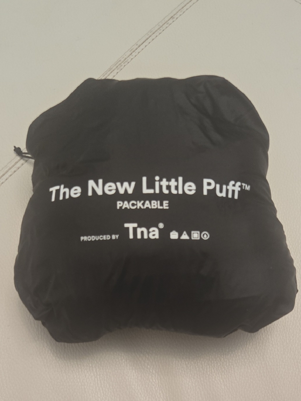 Aritzia TNA The New Little Puff Packable Hooded Down Jacket Black M